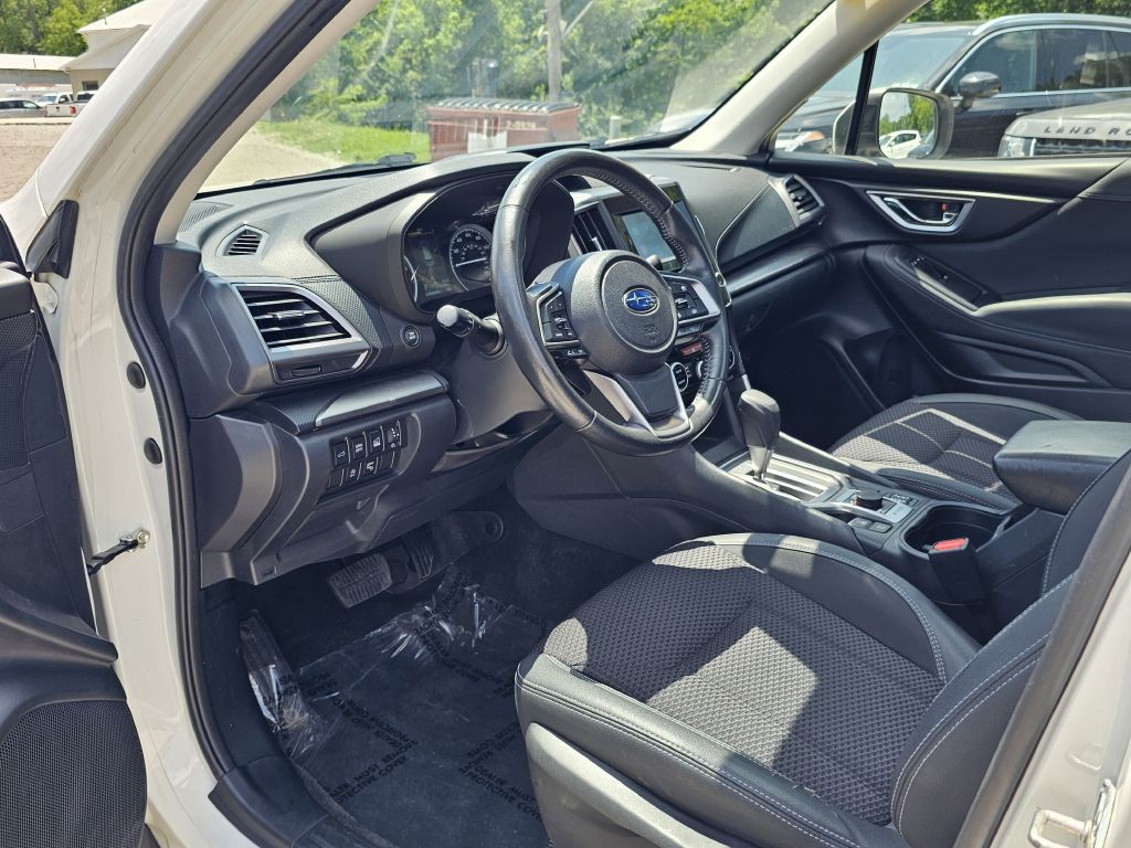 Photo 15 of this SUBARU FORESTER