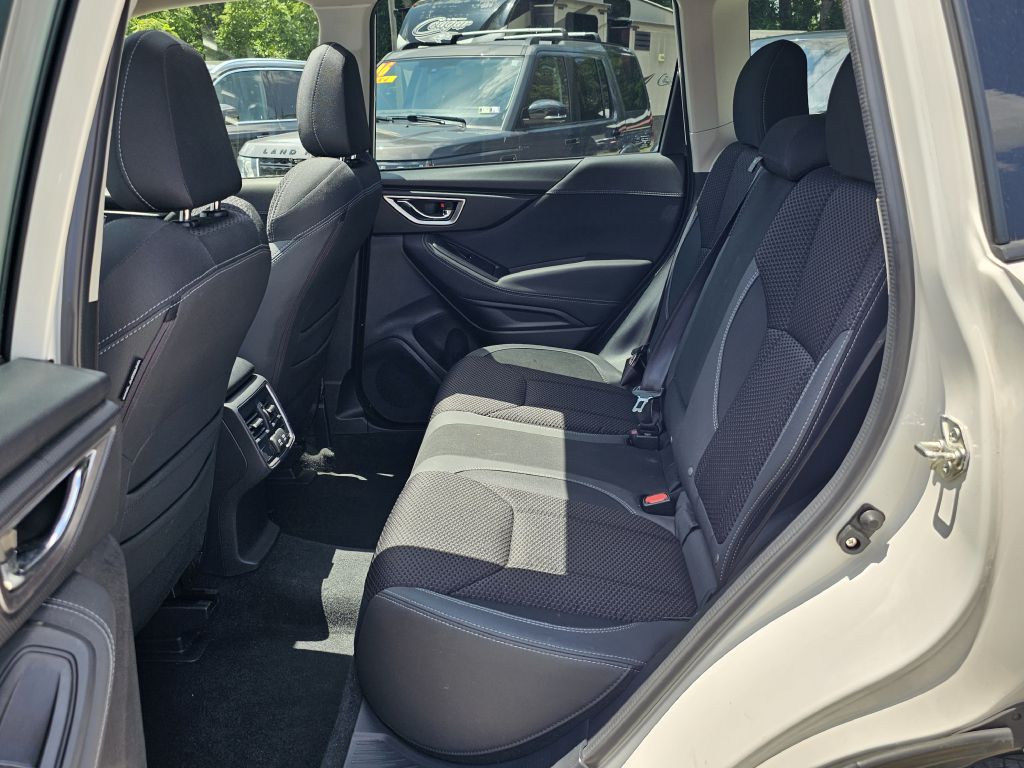 Photo 16 of this SUBARU FORESTER