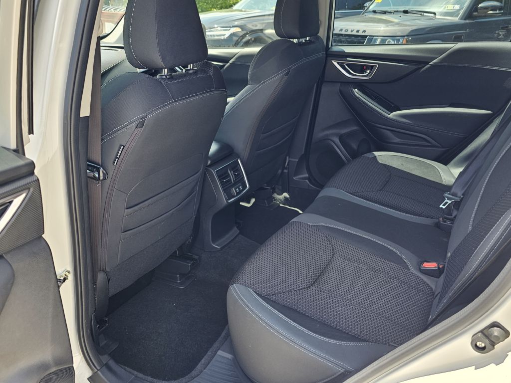 Photo 20 of this SUBARU FORESTER