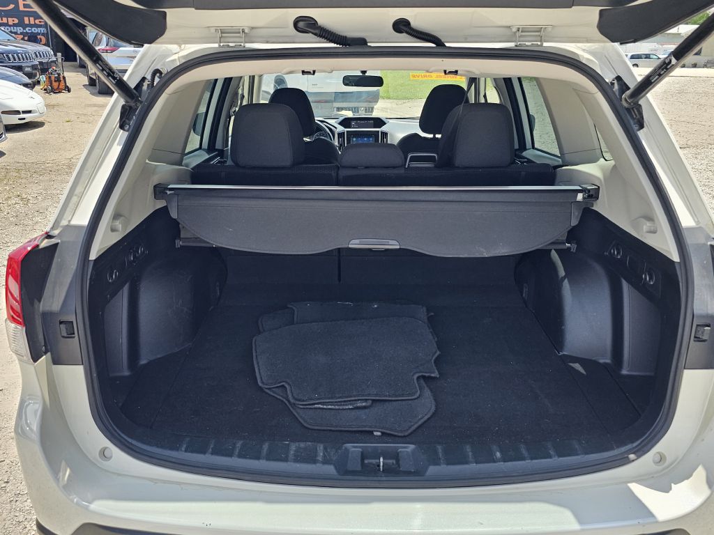 Photo 38 of this SUBARU FORESTER