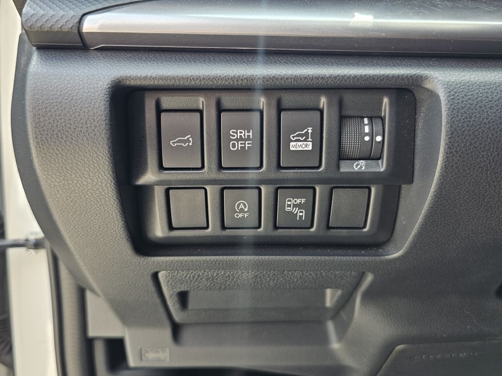 Photo 27 of this SUBARU FORESTER