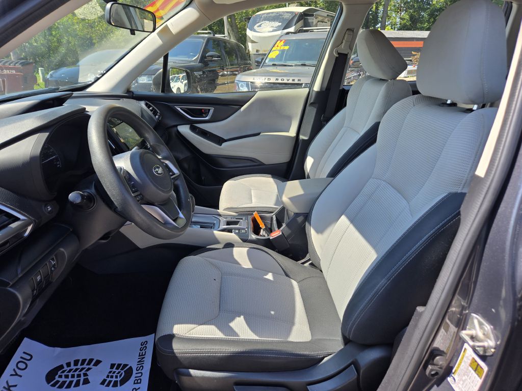 Photo 14 of this SUBARU FORESTER