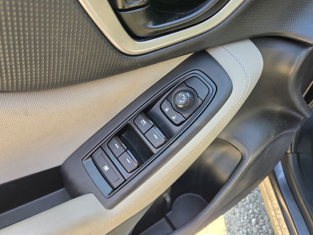 Photo 15 of this SUBARU FORESTER