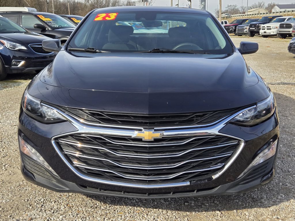 Photo 2 of this CHEVROLET MALIBU