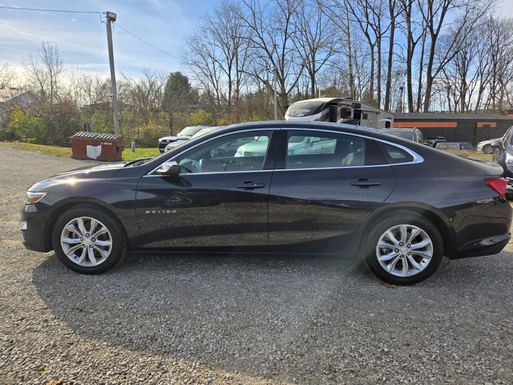 Photo 8 of this CHEVROLET MALIBU