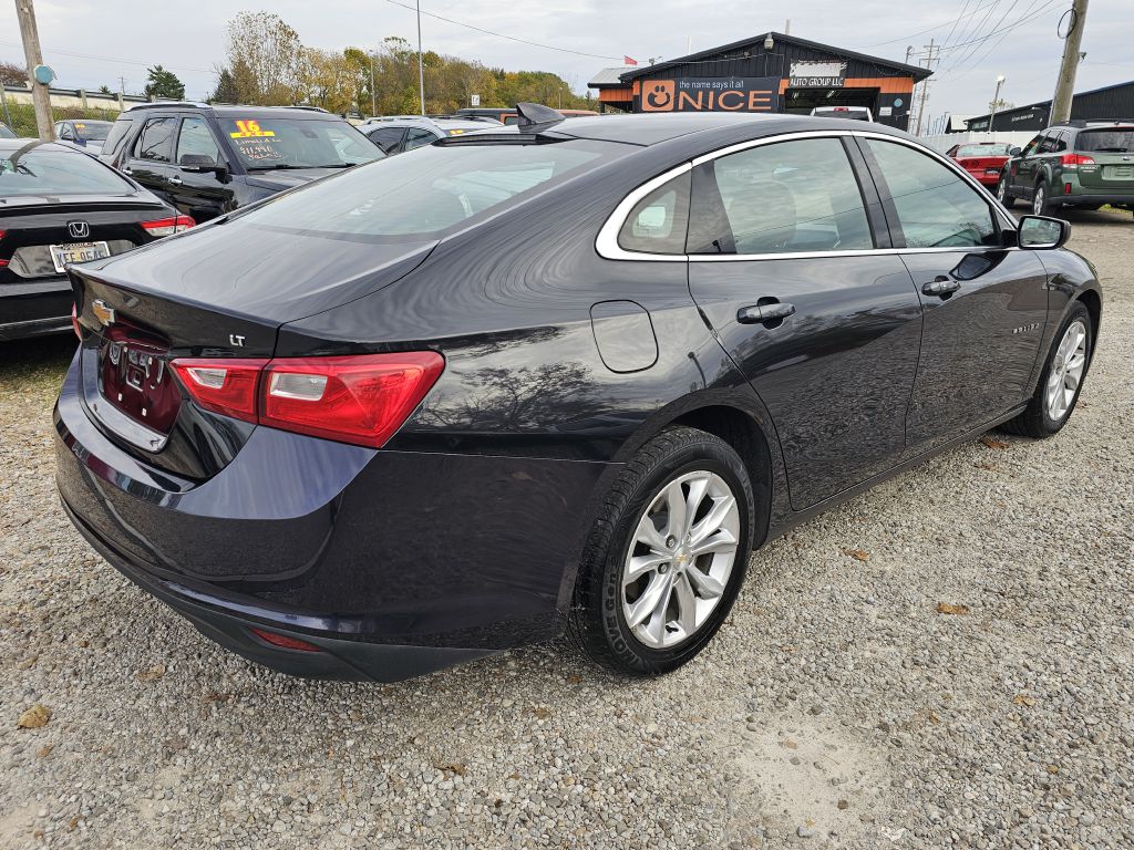 Photo 5 of this CHEVROLET MALIBU