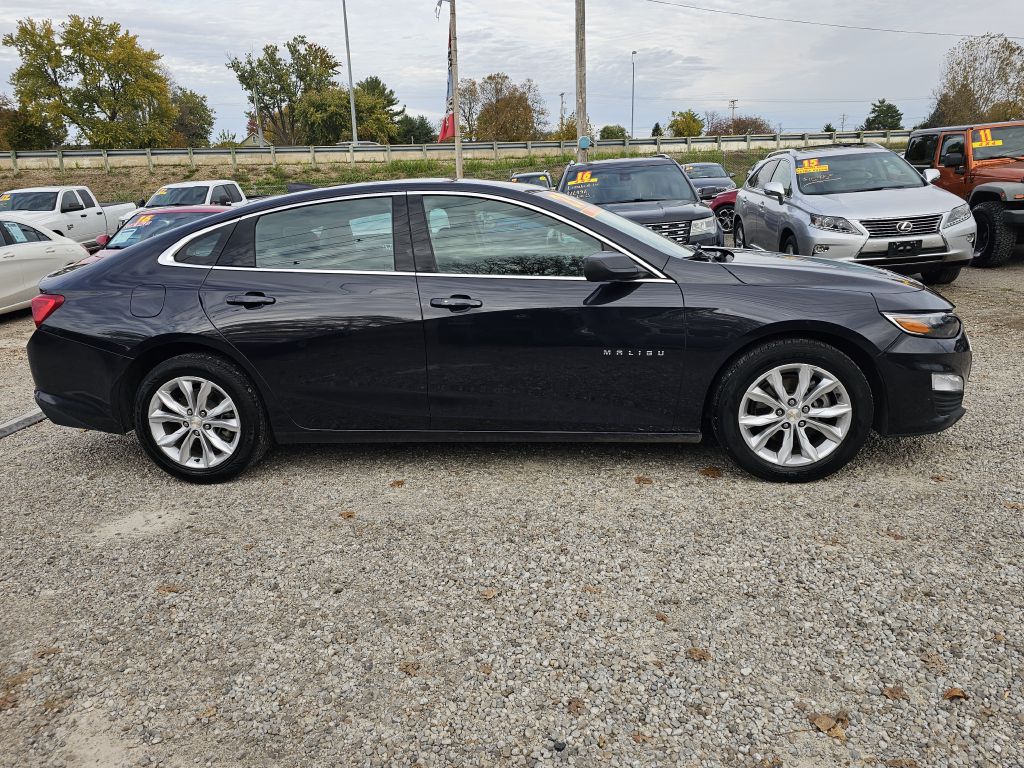 Photo 6 of this CHEVROLET MALIBU