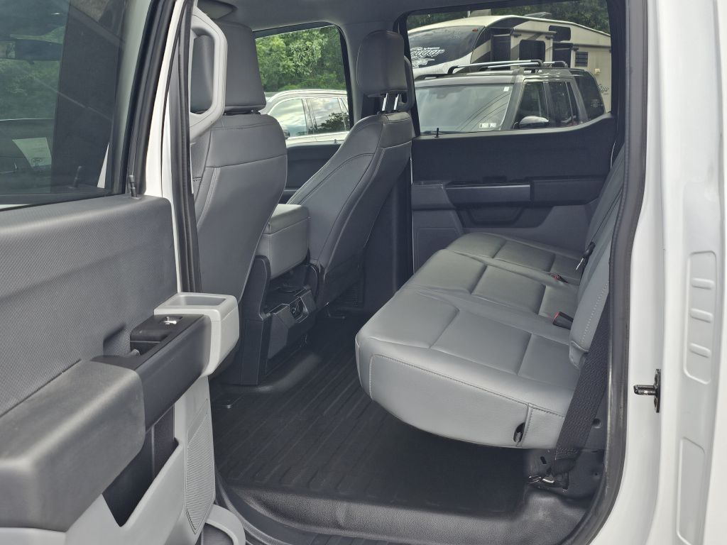 Photo 13 of this FORD F150