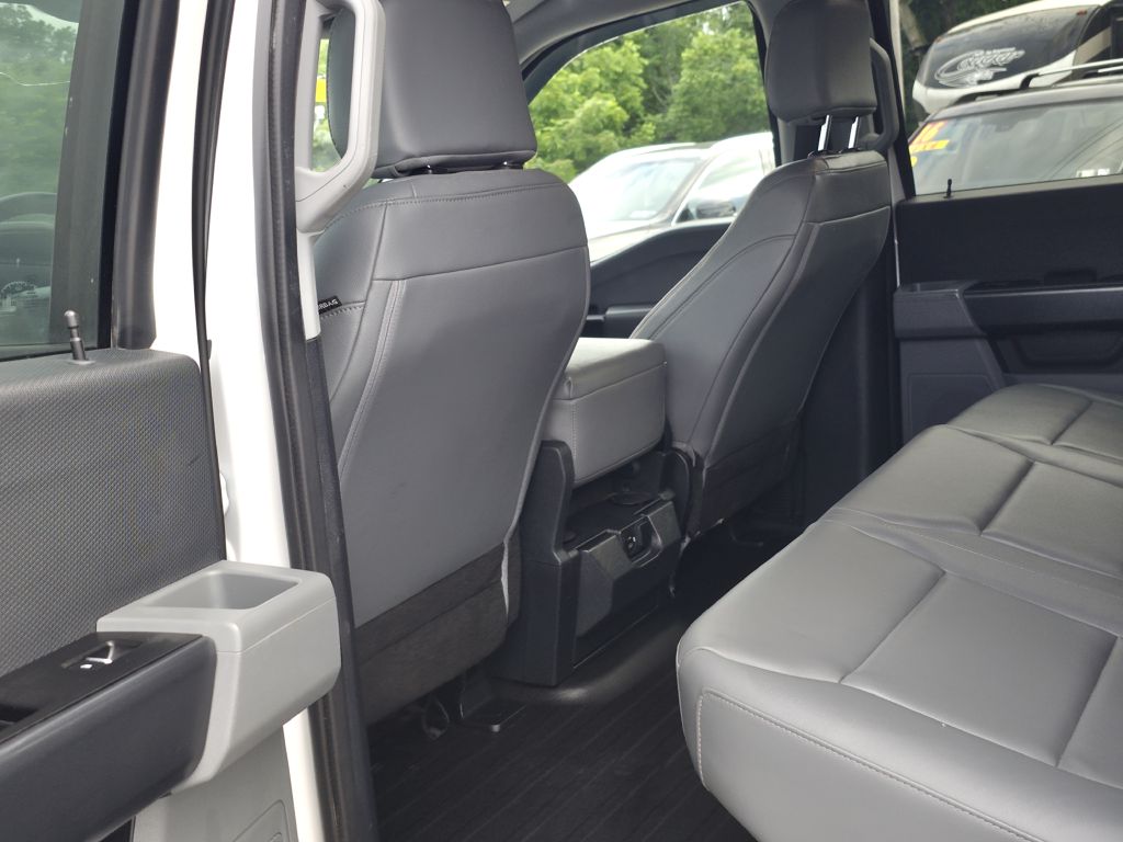 Photo 14 of this FORD F150