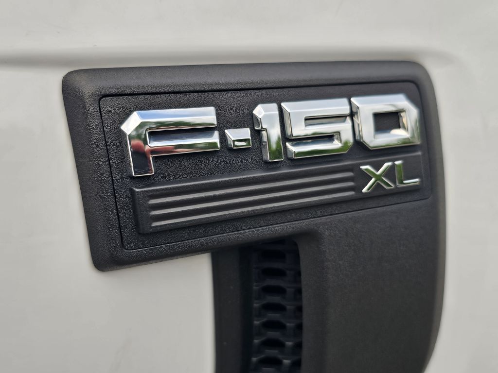 Photo 19 of this FORD F150