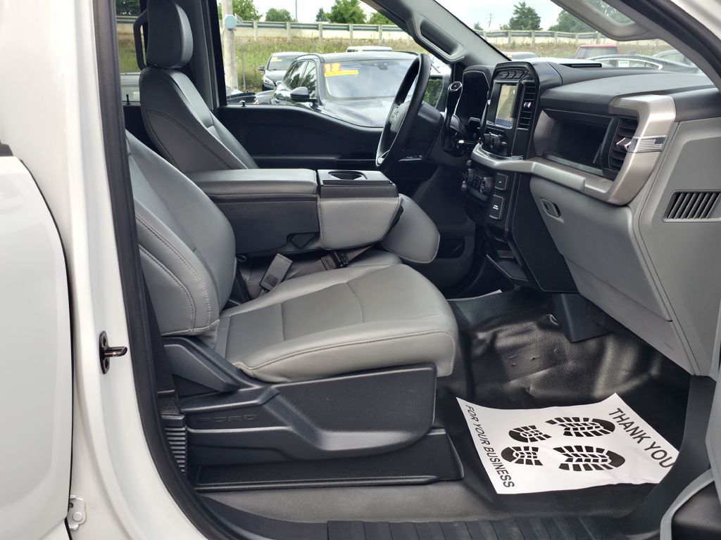 Photo 22 of this FORD F150