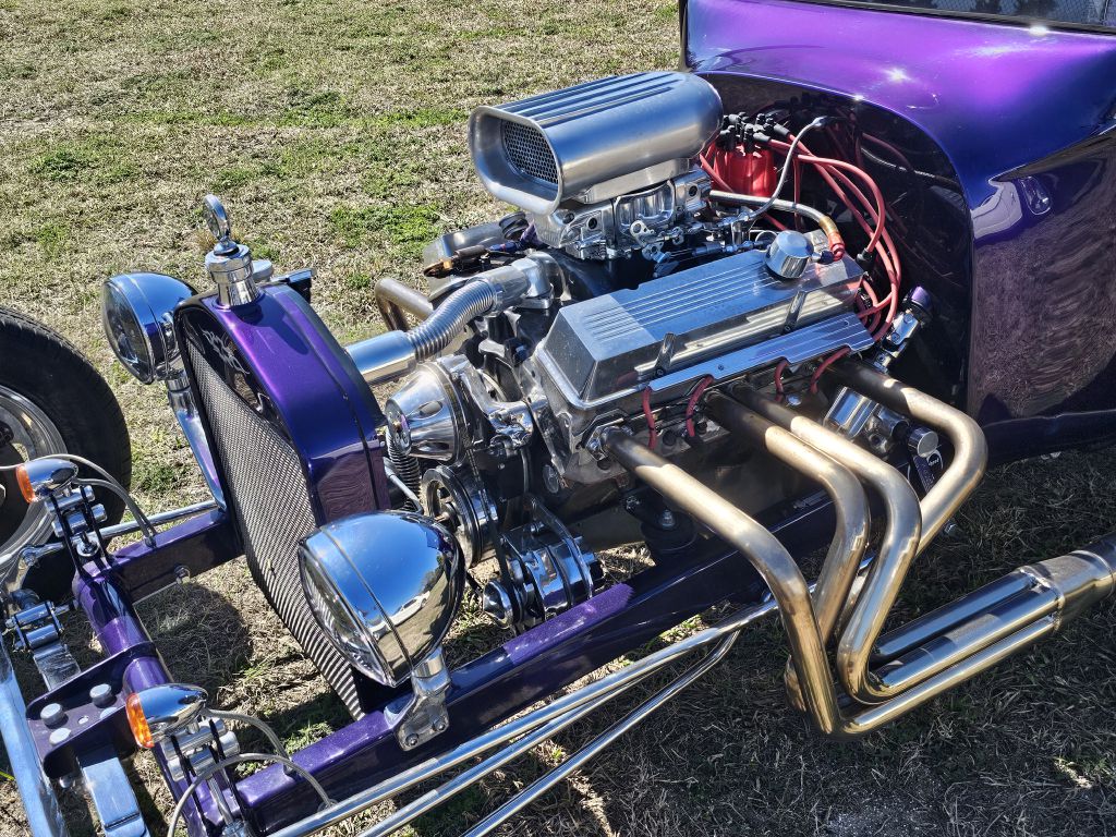 Photo 13 of this FORD T-Bucket Roadst