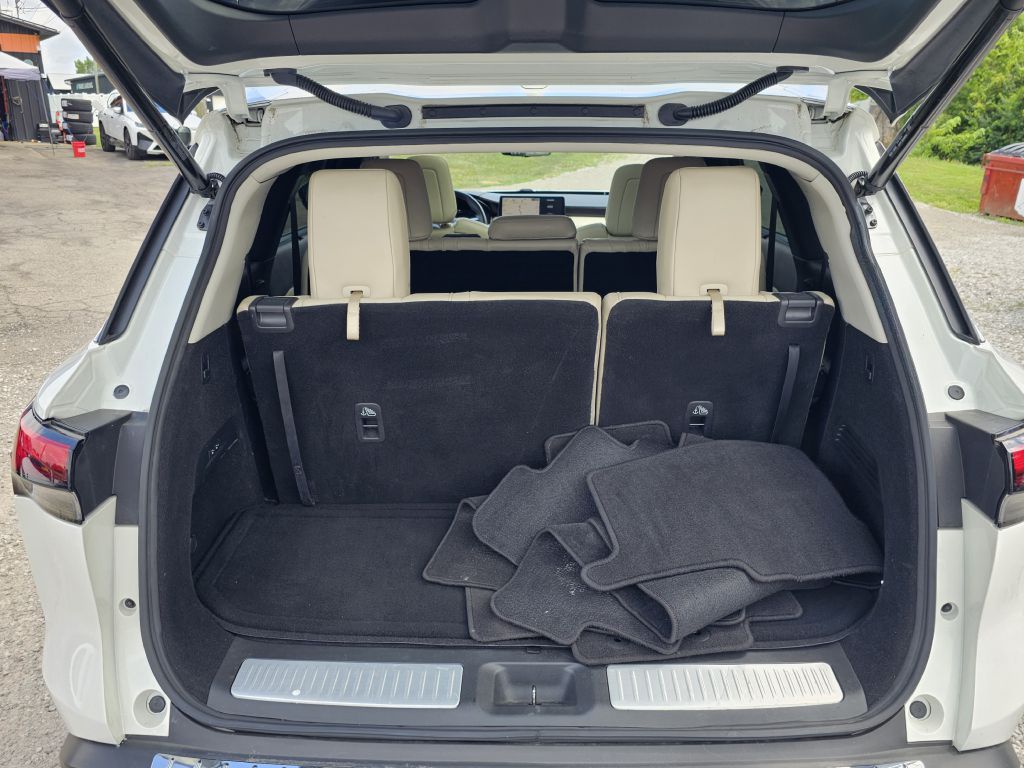 Photo 14 of this INFINITI QX60