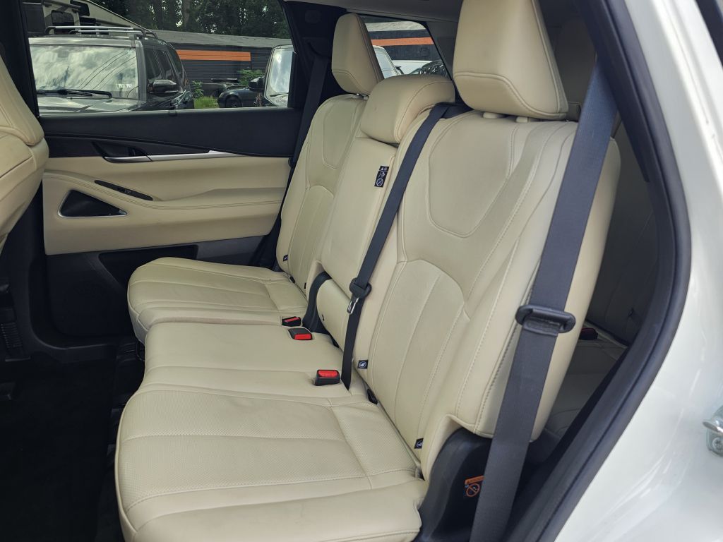 Photo 22 of this INFINITI QX60
