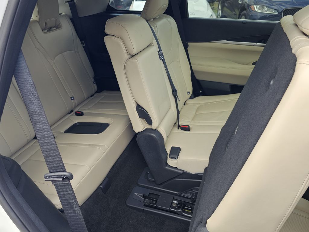 Photo 28 of this INFINITI QX60