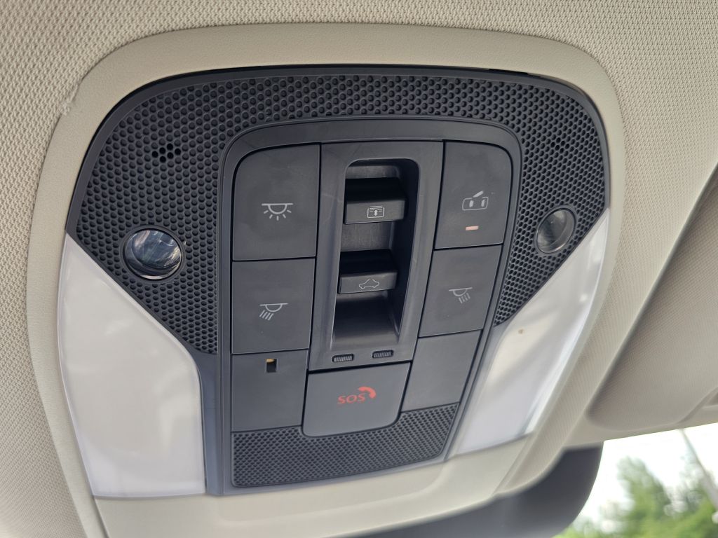 Photo 48 of this INFINITI QX60