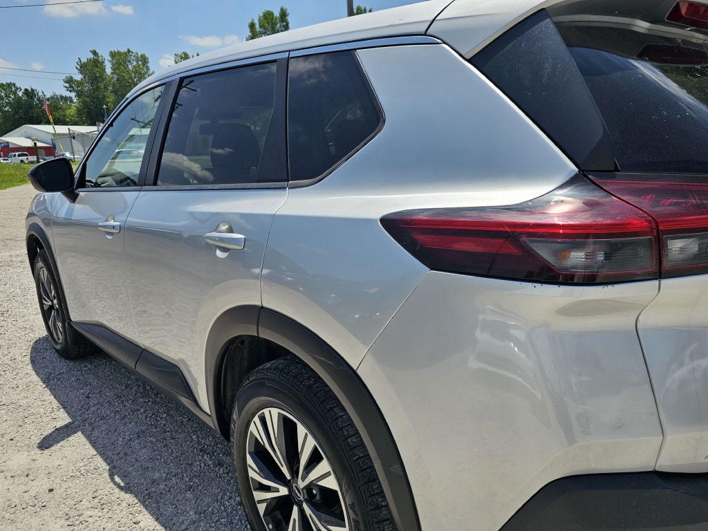 Photo 9 of this NISSAN ROGUE