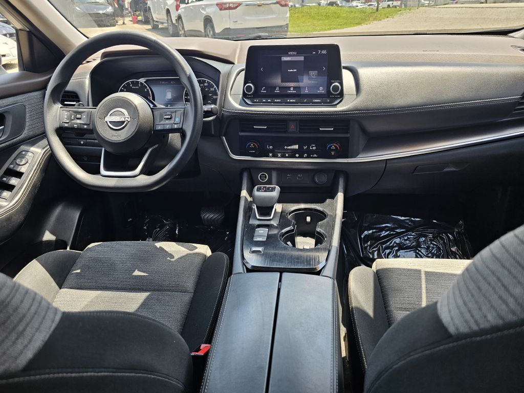 Photo 23 of this NISSAN ROGUE
