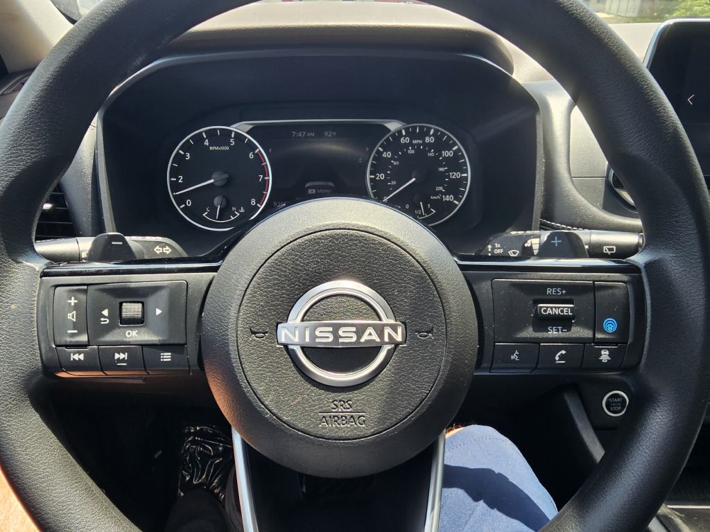 Photo 24 of this NISSAN ROGUE