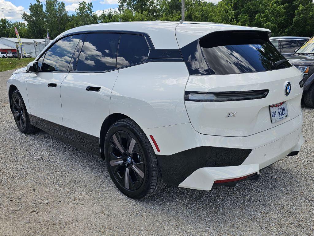 Photo 3 of this BMW IX
