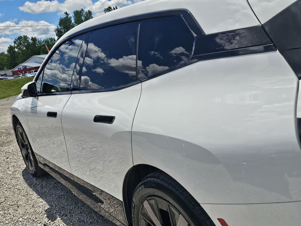Photo 10 of this BMW IX