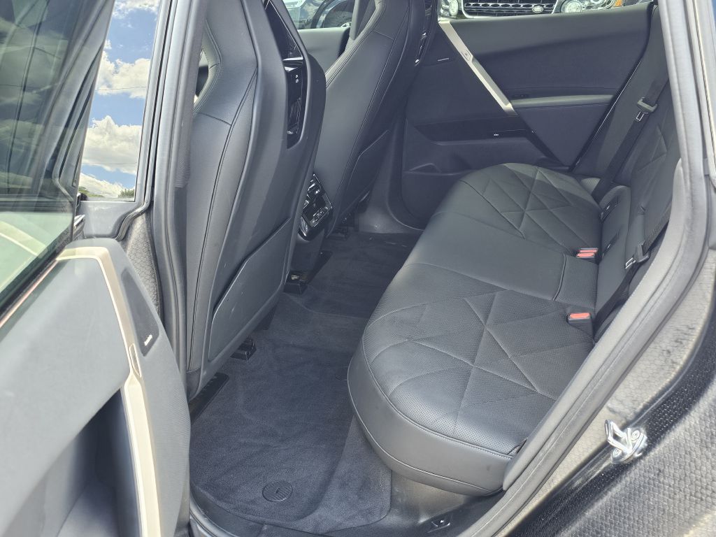 Photo 17 of this BMW IX
