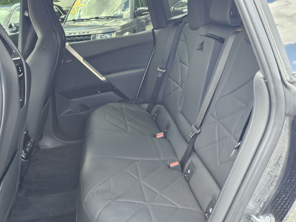 Photo 18 of this BMW IX