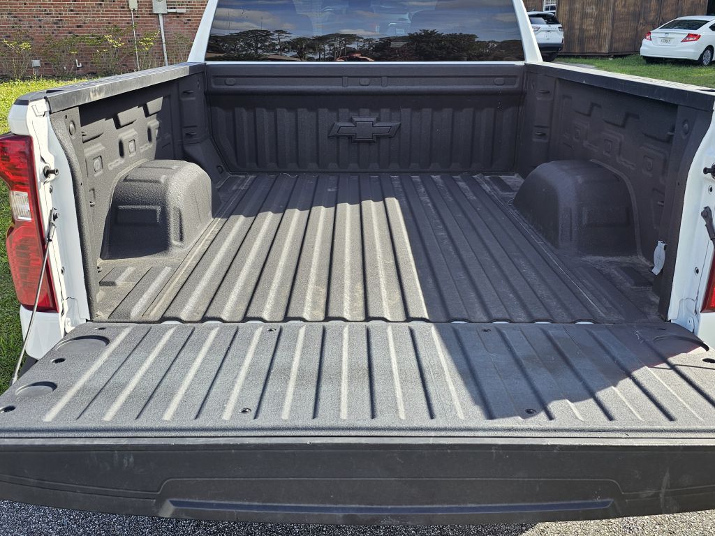 Photo 13 of this CHEVROLET SILVERADO 1500