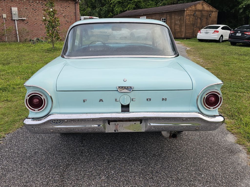 Photo 4 of this FORD FALCON
