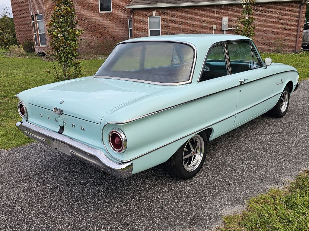 Photo 5 of this FORD FALCON