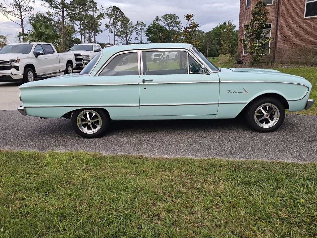 Photo 6 of this FORD FALCON
