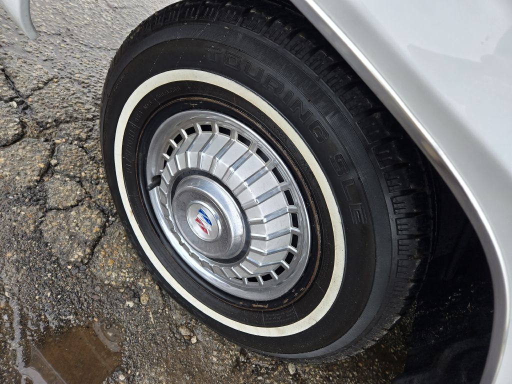 Photo 10 of this BUICK SKYLARK