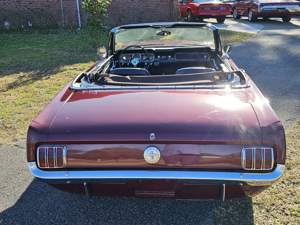 Photo 6 of this FORD MUSTANG