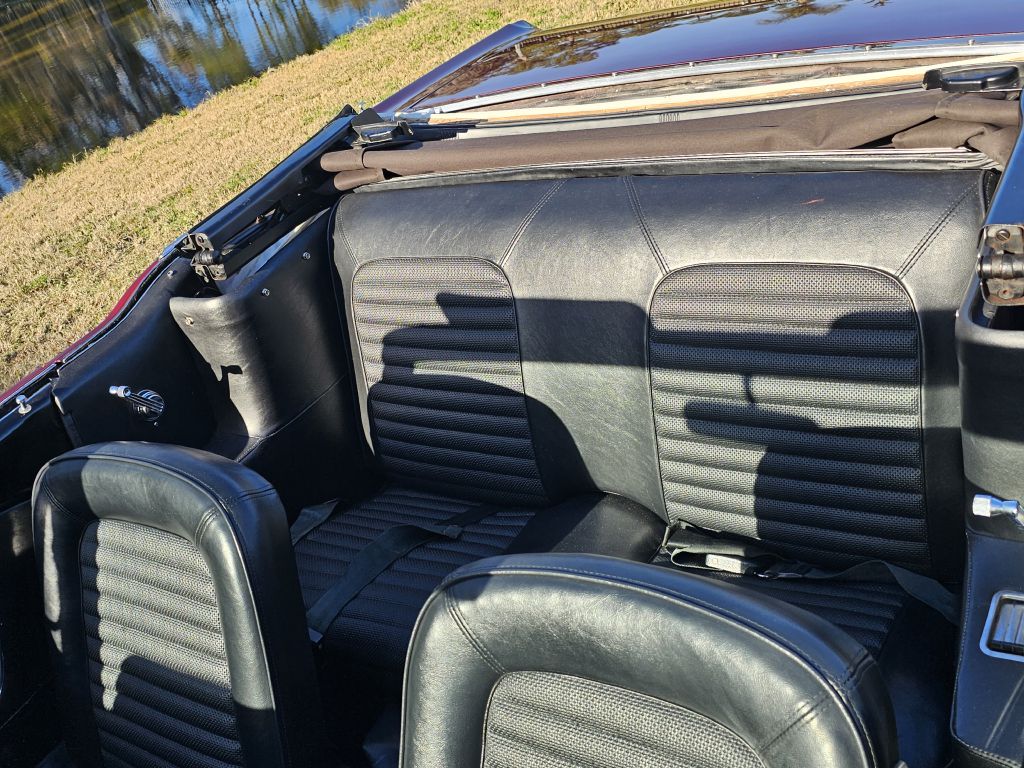 Photo 18 of this FORD MUSTANG