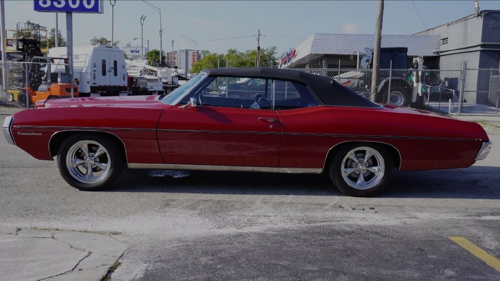 Photo 5 of this PONTIAC CATALINA