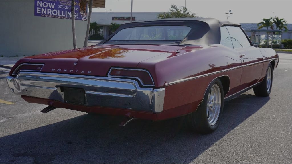 Photo 8 of this PONTIAC CATALINA
