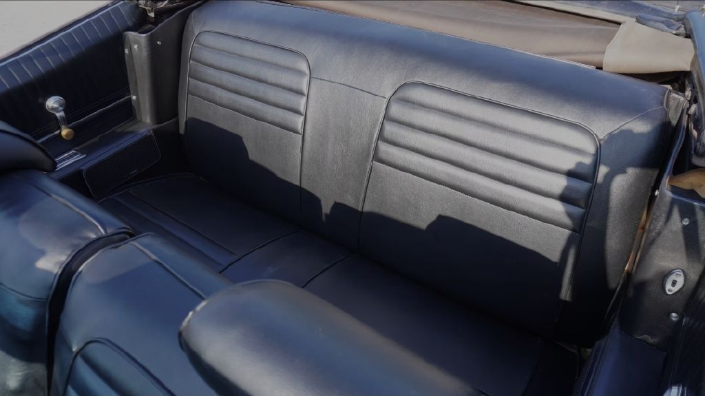 Photo 23 of this PONTIAC CATALINA