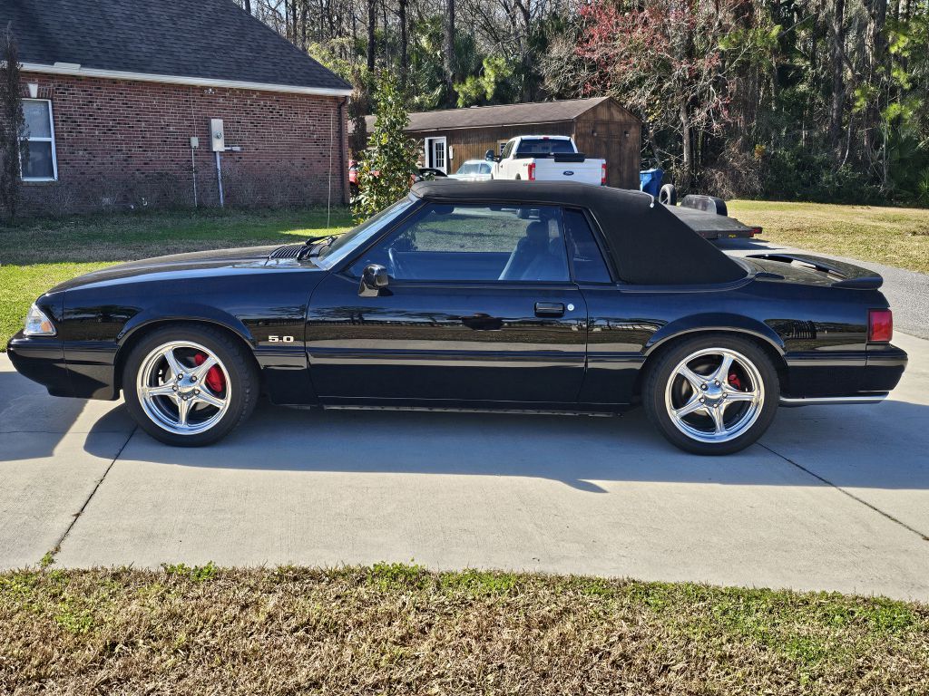 Photo 4 of this FORD MUSTANG