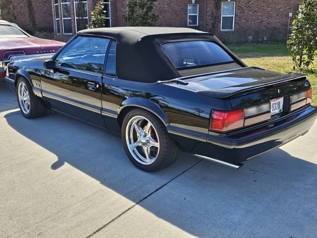 Photo 5 of this FORD MUSTANG