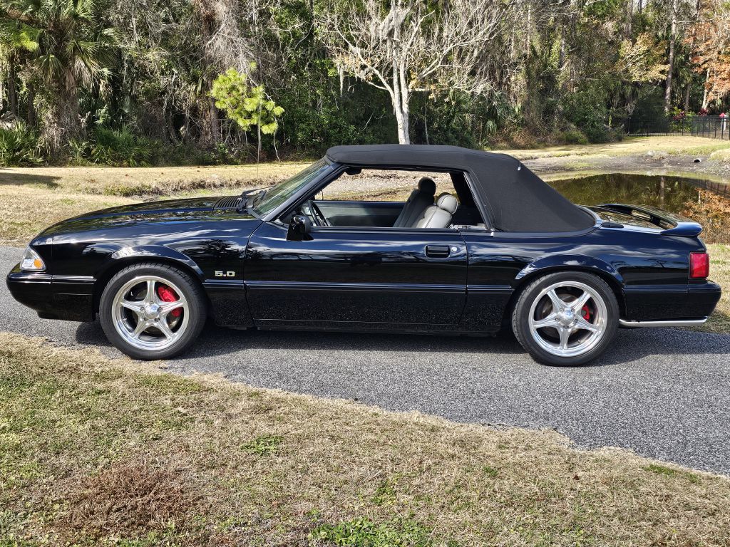 Photo 6 of this FORD MUSTANG