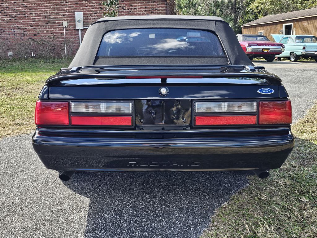 Photo 8 of this FORD MUSTANG
