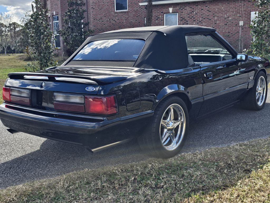 Photo 12 of this FORD MUSTANG