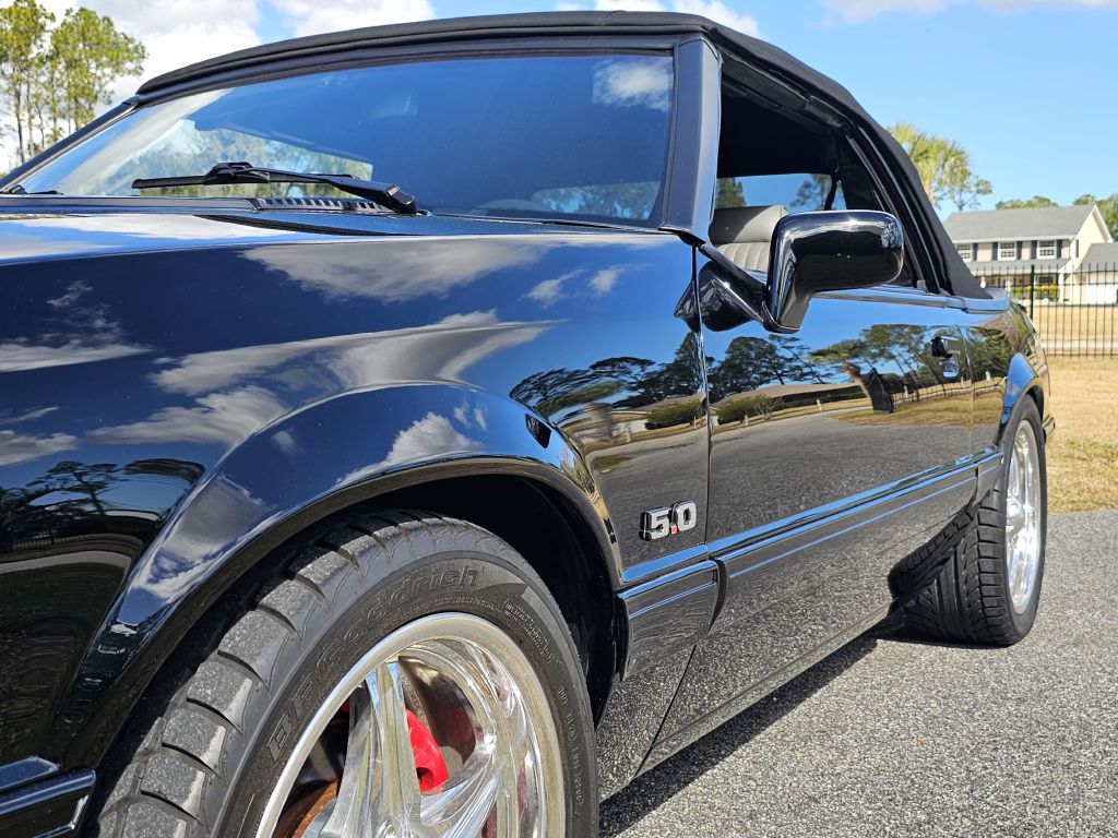 Photo 13 of this FORD MUSTANG