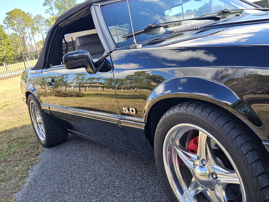 Photo 14 of this FORD MUSTANG