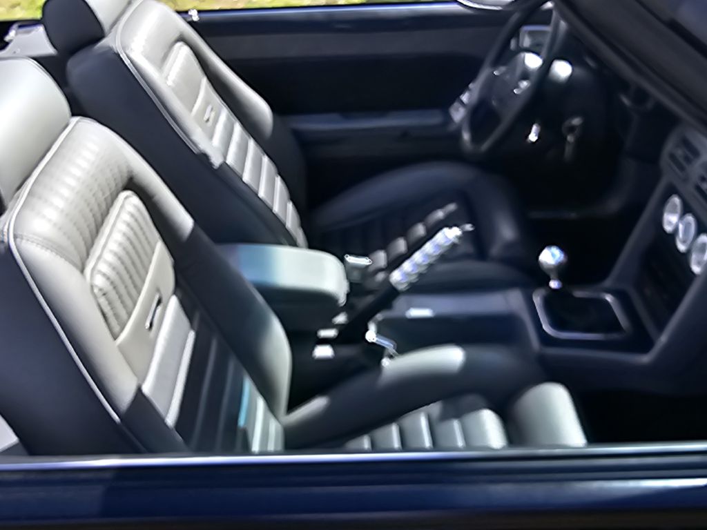 Photo 21 of this FORD MUSTANG