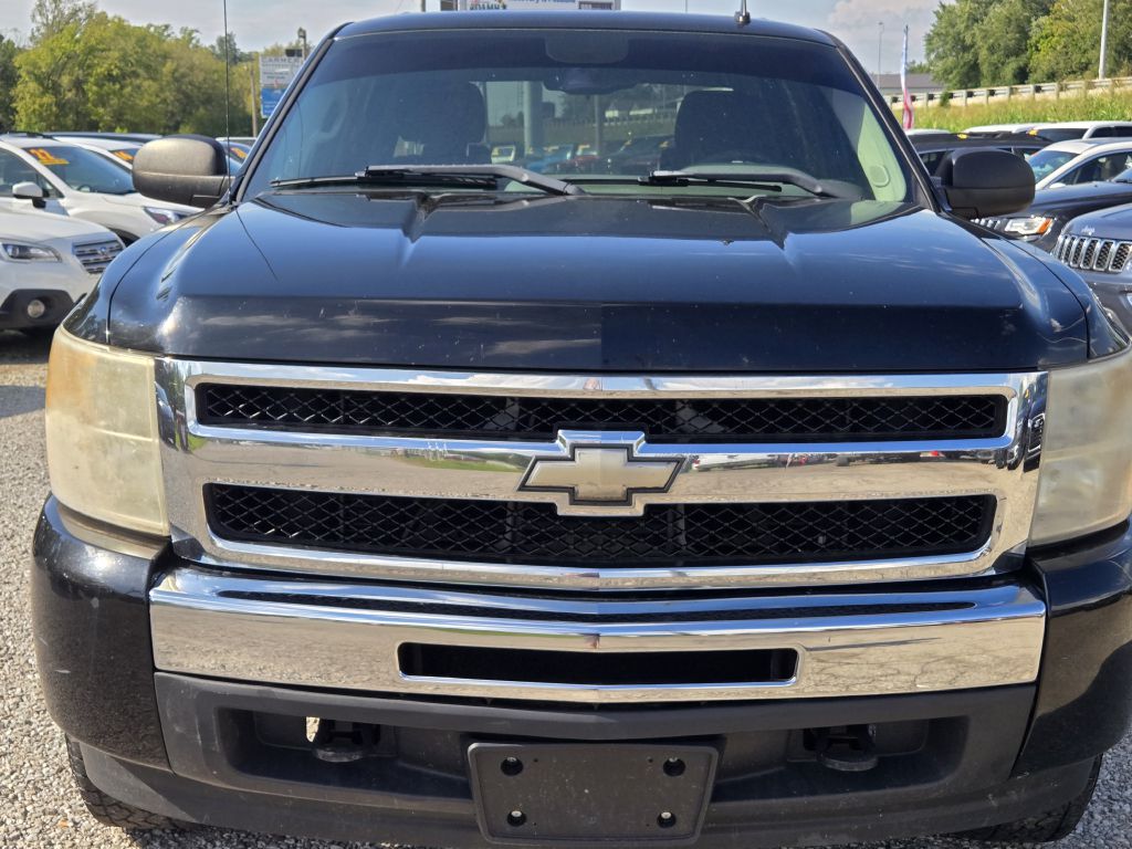 Photo 2 of this CHEVROLET SILVERADO 1500