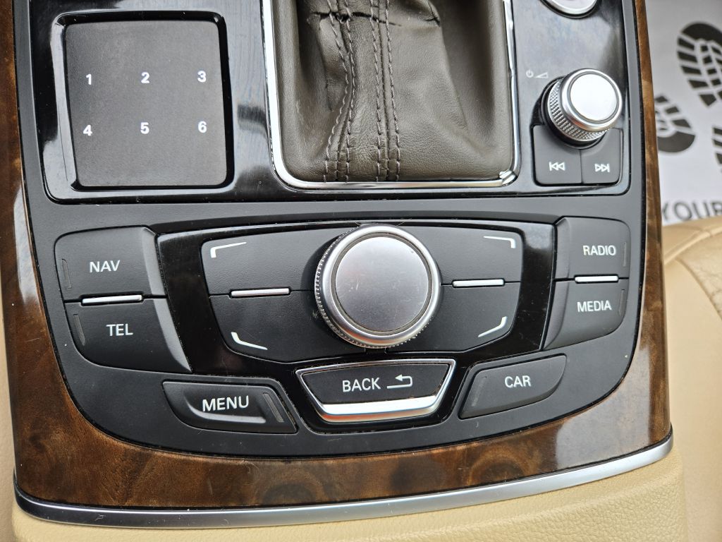 Photo 20 of this AUDI A6