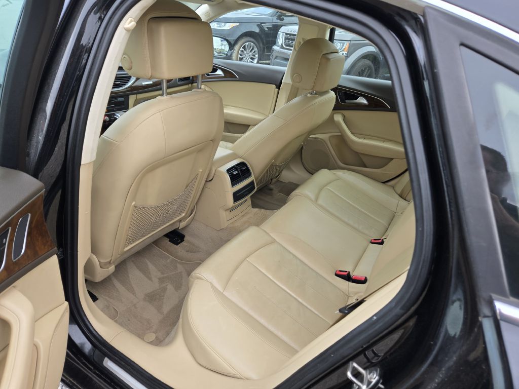Photo 28 of this AUDI A6