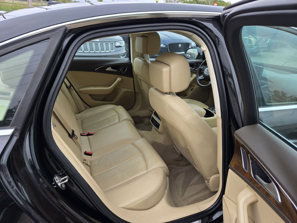 Photo 29 of this AUDI A6
