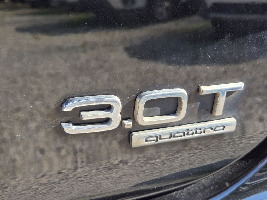 Photo 12 of this AUDI A6